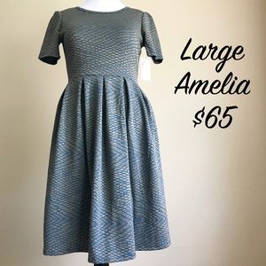 Women's Lularoe Amelia Dress size Large NWT